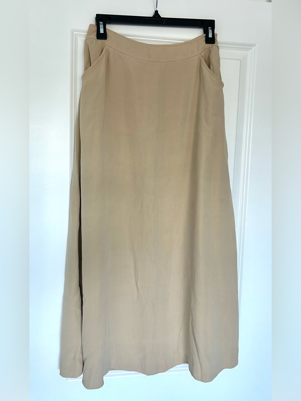 Jones New York 100% Pure Silk Beige Maxi Skirt